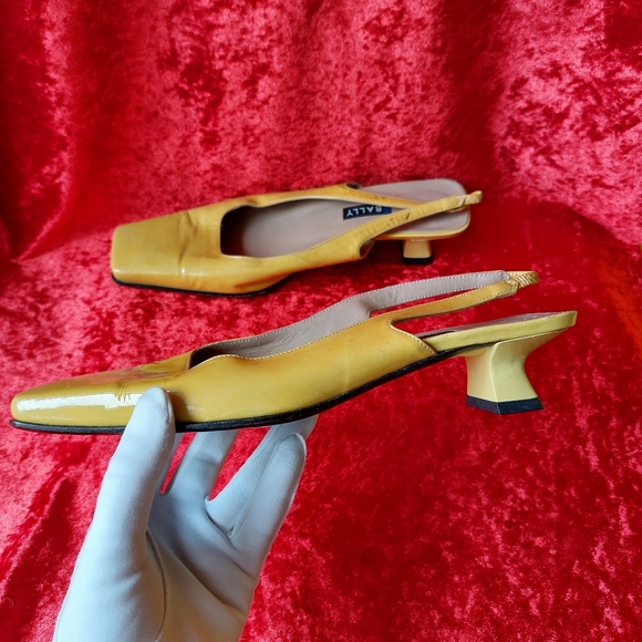Vintage Shoes Women's by BALLY 37 EU 6 1/2 US Size Yellow Real Patent Leather π - Picture 5 of 16